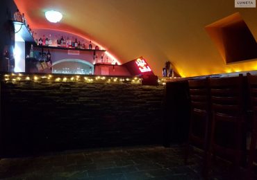 Vinárna/bar v centru Olomouc - Uhelná